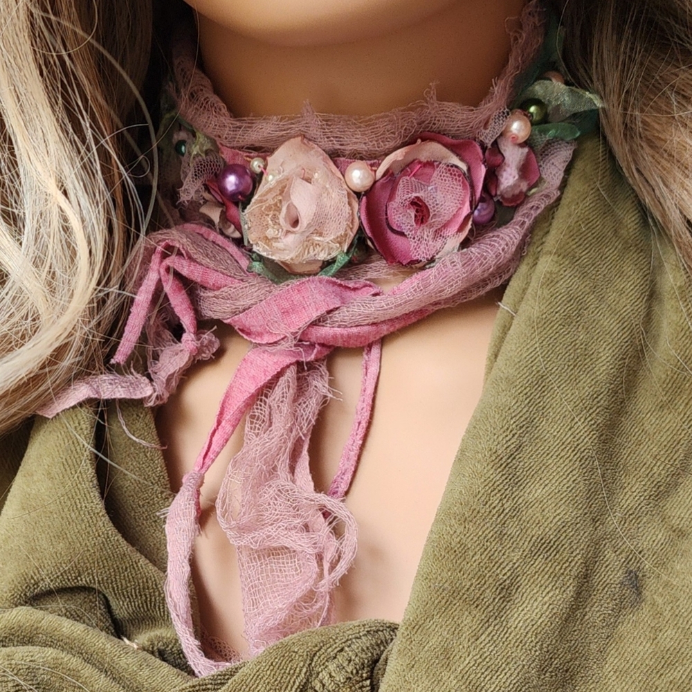 SOLD OUT✅ Victorian Jabot Boho Shabby camelia/flower/Rose Pearl Edwardian - Picture 12 of 14